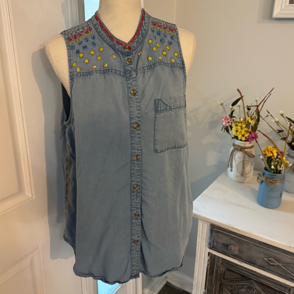 Maeve by Anthropologie button down top, size 10